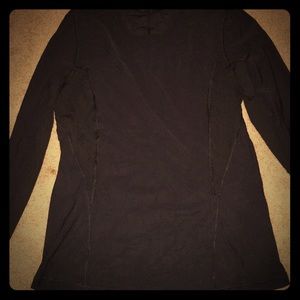 Black lululemon long sleeve shirt